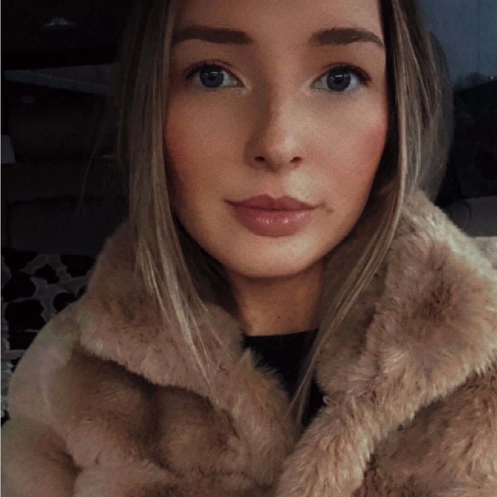 Meet your Posher, Irina